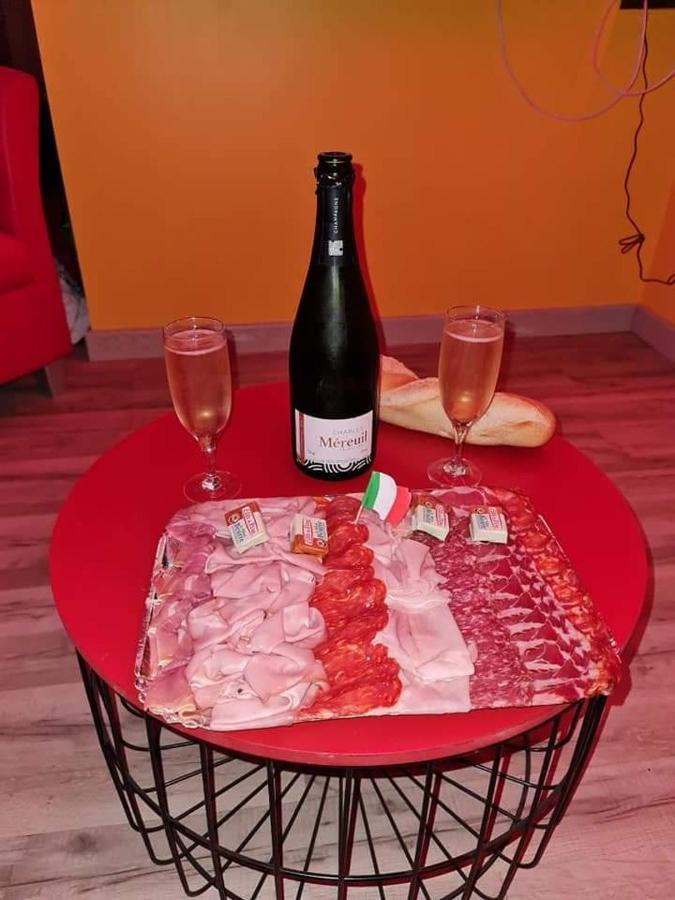 Nuit Insolite-Room Love Saint-Germain  외부 사진